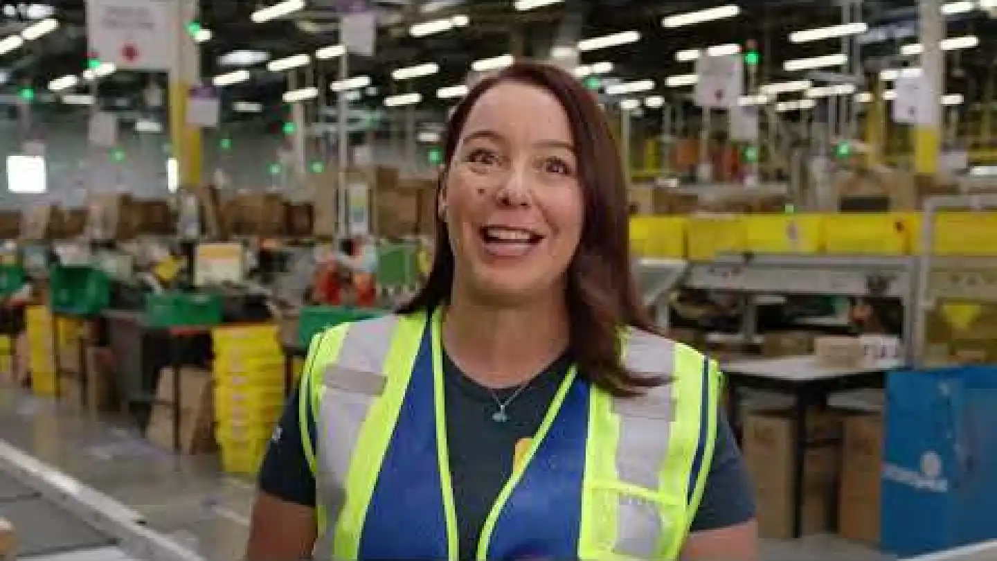 1. K-5 Robotics Fulfillment Center Tour (Spanish Language) - Welcome ...